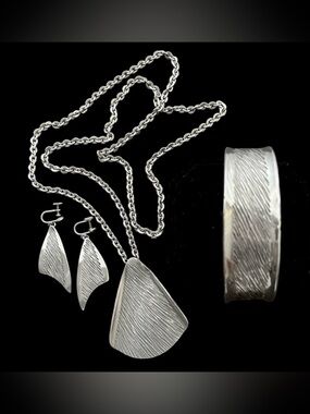 Vintage Jorgen Jensen pewter jewelry set Necklace Cuff Bracelet Earrings
